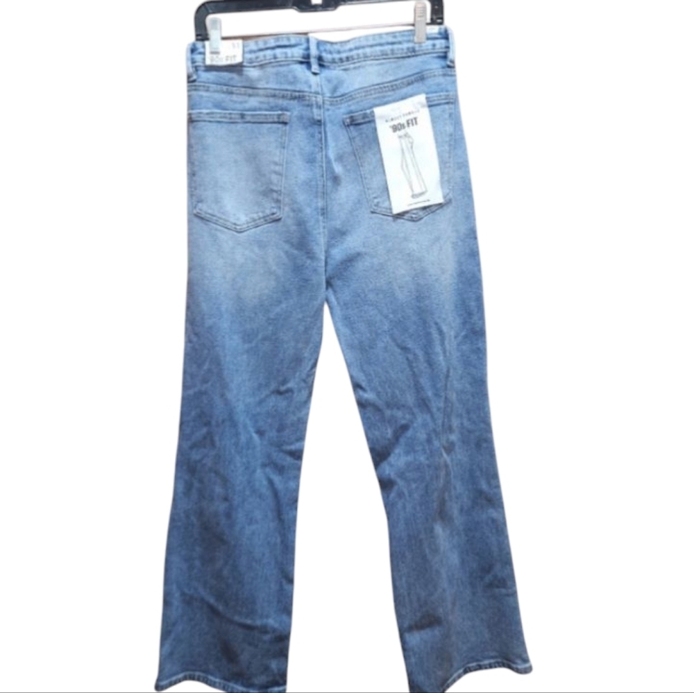 Almost Famous 90's Fit Baggy Jeans Women's Size 11 NEW - Picture 2 of 12